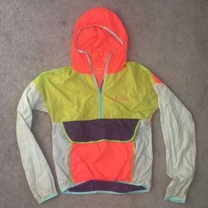 Cotopaxi Teca windbreaker